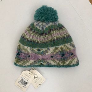 NEW women’s handmade Wool Beanie Pom Pom Hat!